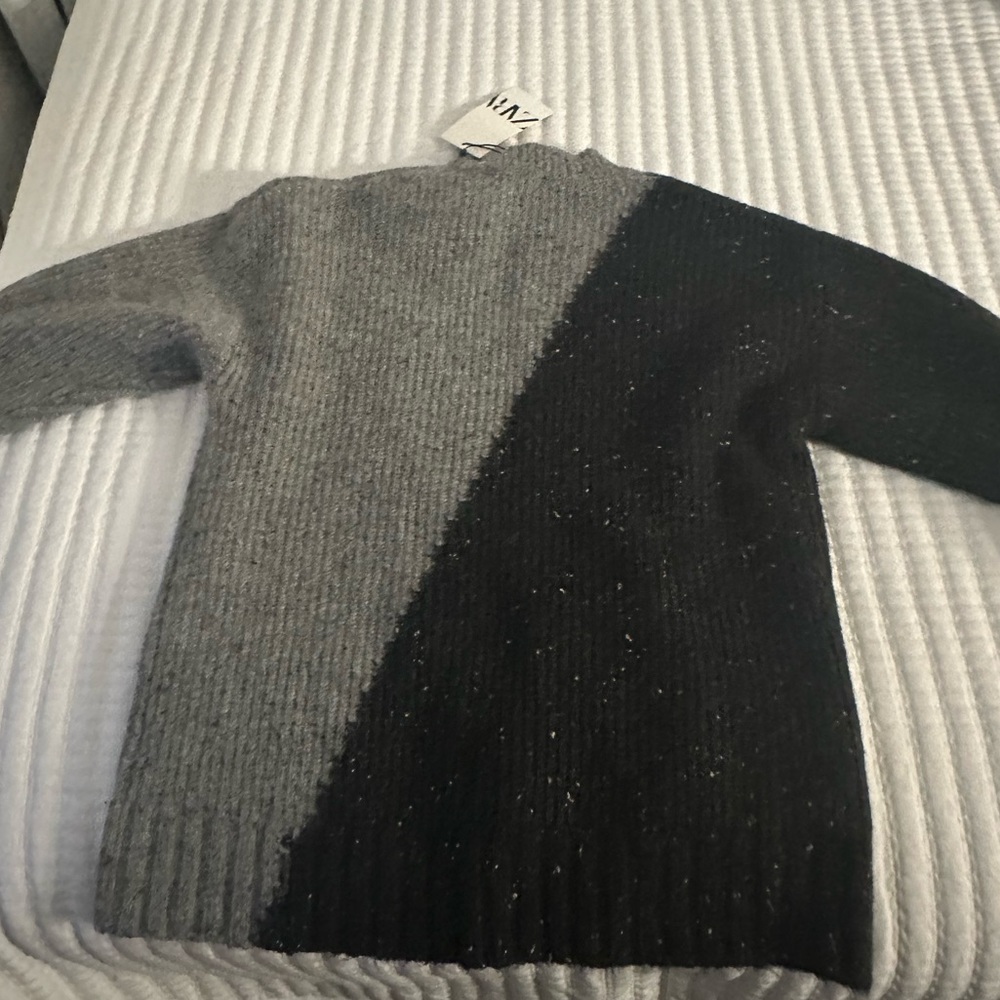 Zara sweater 2 colors size s